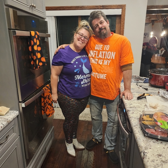 Meet Your Posher, Amanda!! - Picture 5 of 8